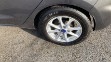 Ford Fiesta 1.1 Zetec 5dr Petrol Hatchback